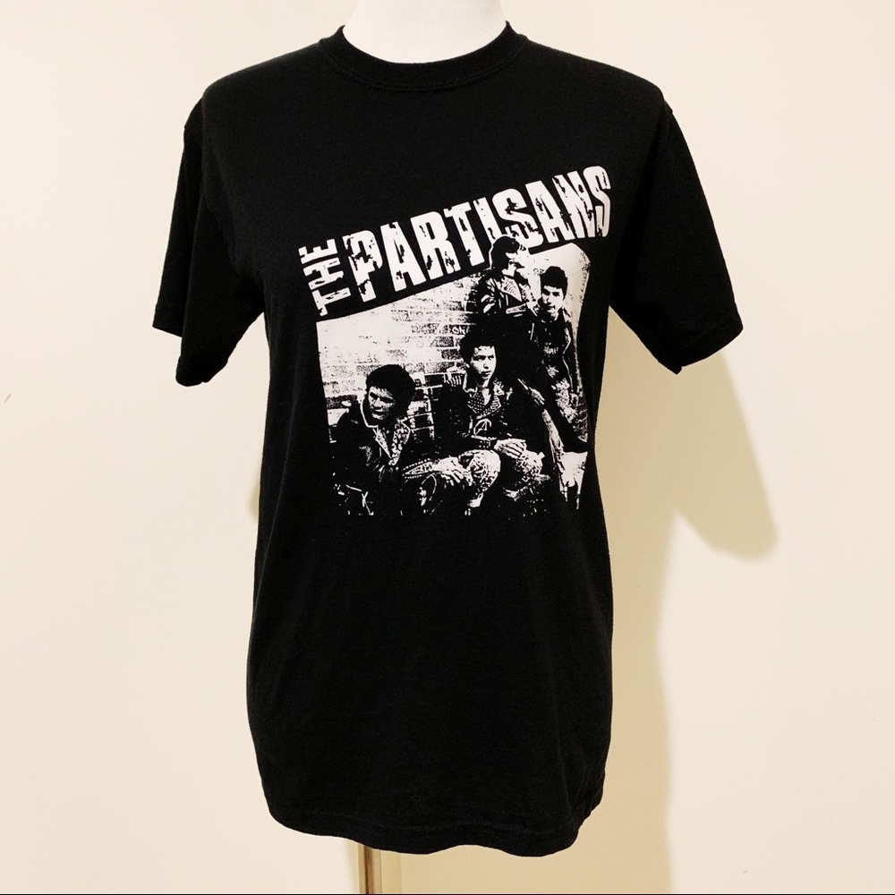 M 🖤 Worn Punk Rock Band The Partisans Shirt